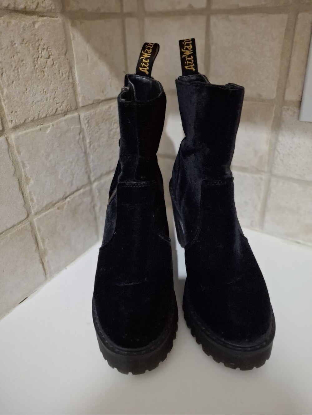 Dr. Martens Magdalena II Black Velvet High Heel Platform Boots Size 8 RARE
